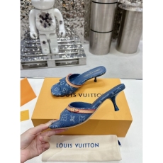 Louis Vuitton Slippers